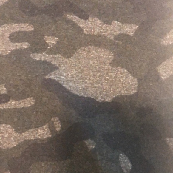 Fabletics Powerhold camo leggings black grey green - Picture 2 of 9